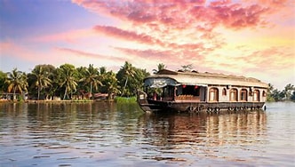 Mesmerizing Kerala: Munnar, Thekkady & Alleppey – 4 Nights / 5 Days